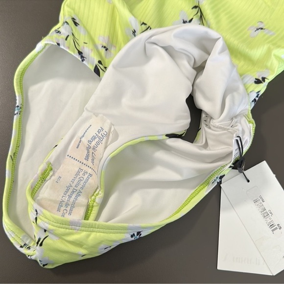 NWT Vitamin A Citrus Floral Reese One Piece Swimsuit Size S - Picture 5 of 5